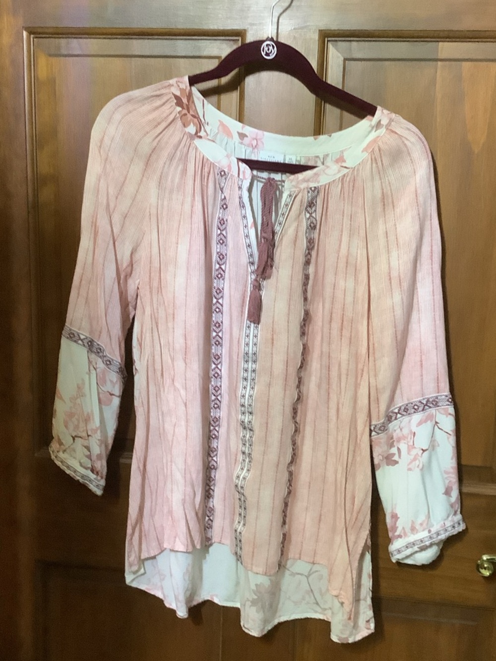 new directions dusty rose peasant tunic with cream accents